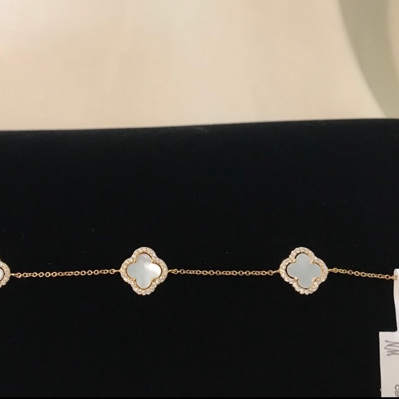 18k Mother of Pearl Bracelet - Picture 6 of 10